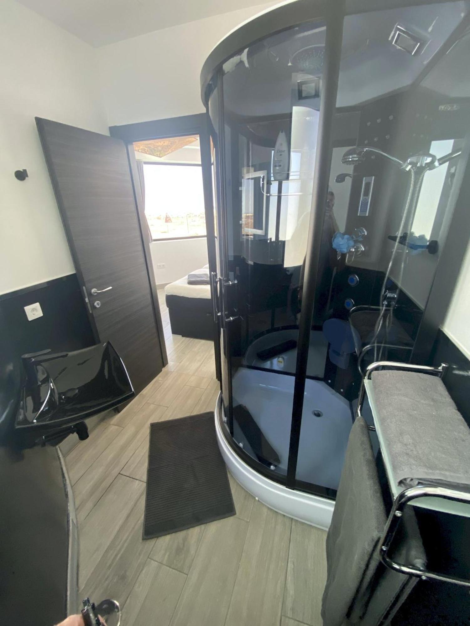Villa Poseidon Corralejo With Private Heated Pool, Sauna And Stunning Volcano Views By Amazzzing Travel 外观 照片